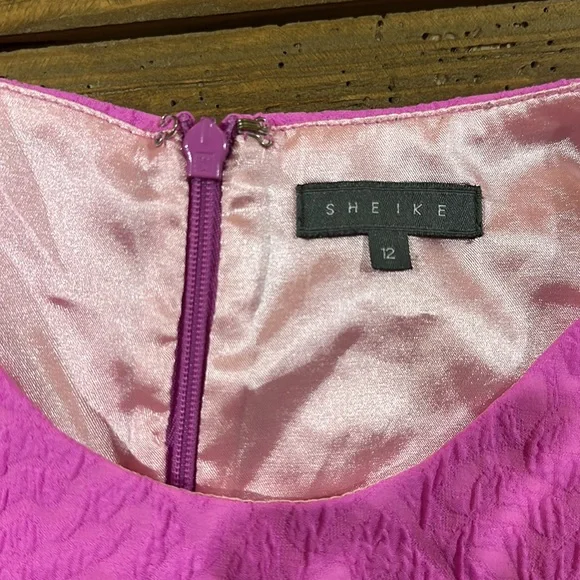 Sheike hot pink textured drape dress size 12 - Picture 7 of 8